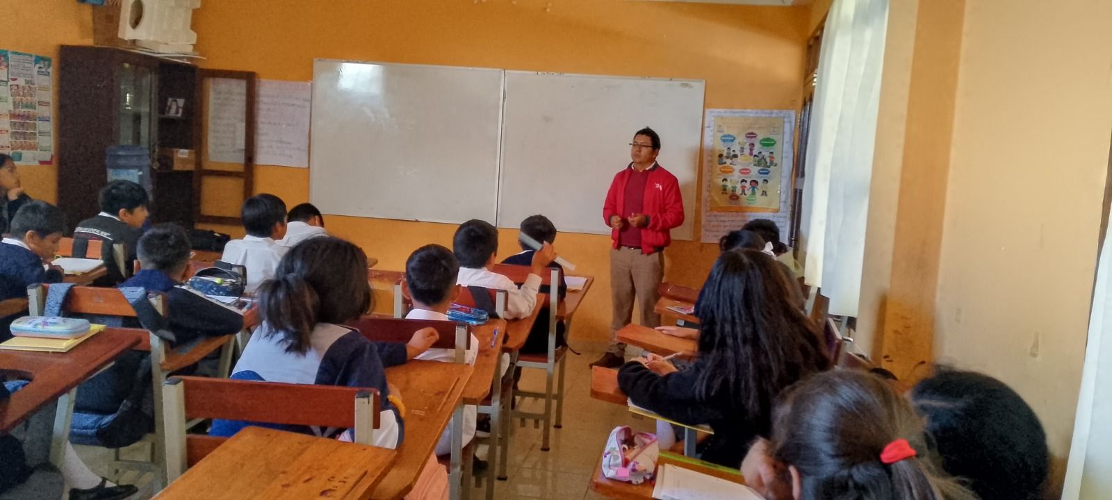 TALLERES PREVENTIVOS CON ESTUIDIANTES DE COLEGIOS